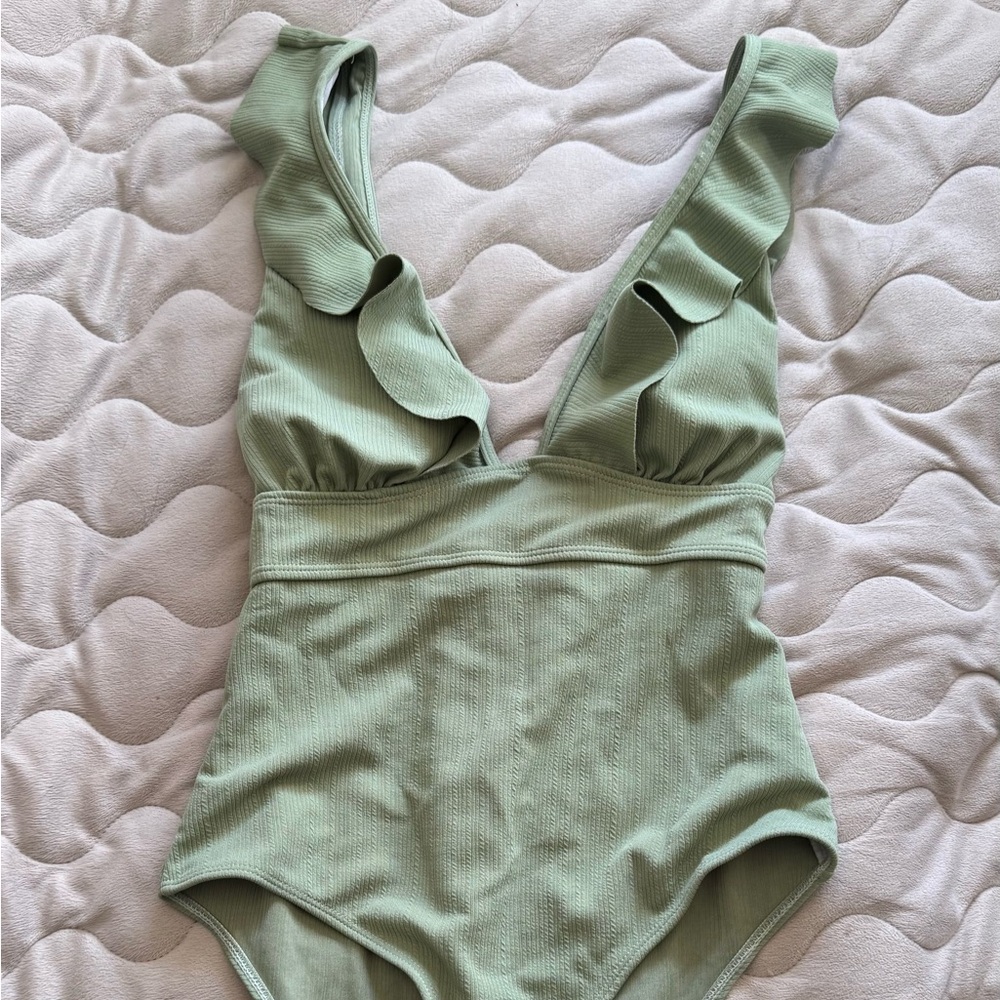 SHEIN Green Ruffle One Piece Swimsuit